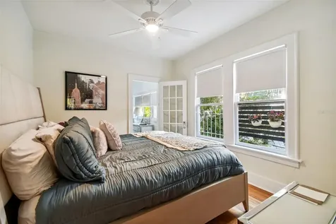 2113 W Southview Avenue Tampa FL 33606