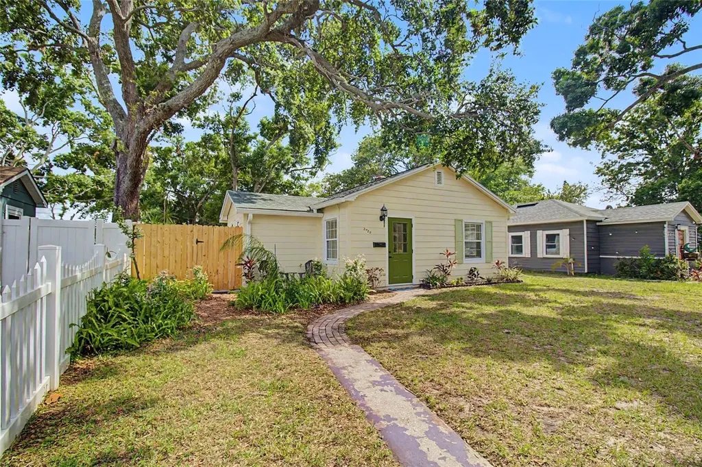 3936 3rd Avenue N St Petersburg FL 33713