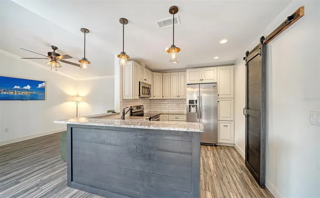 361 Bearded Oaks Circle Sarasota FL 34232