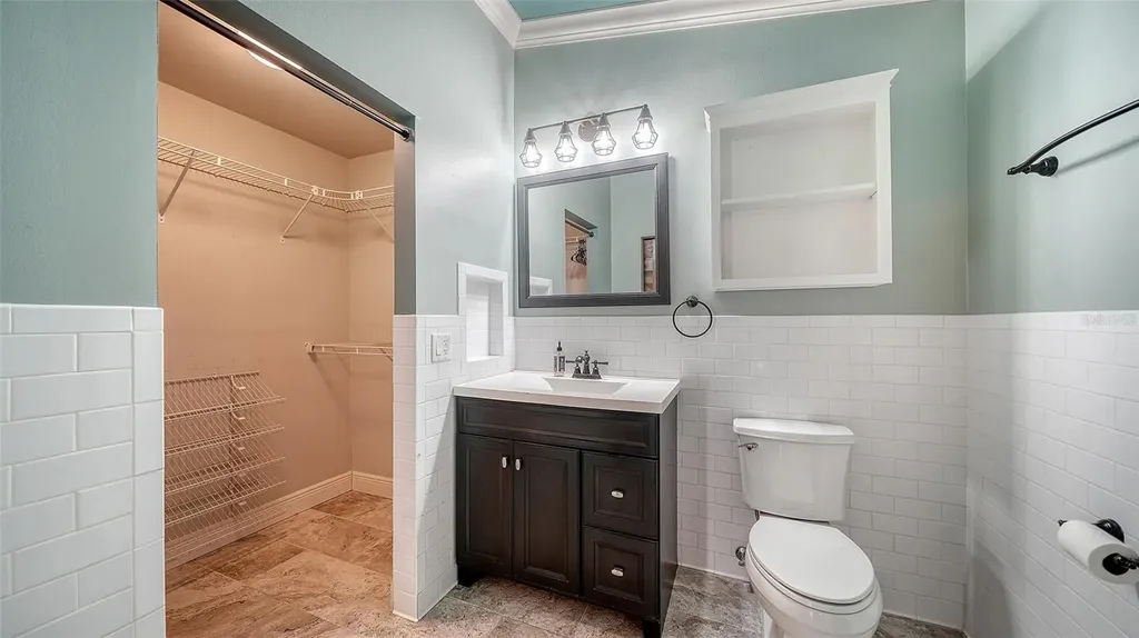 361 Bearded Oaks Circle Sarasota FL 34232