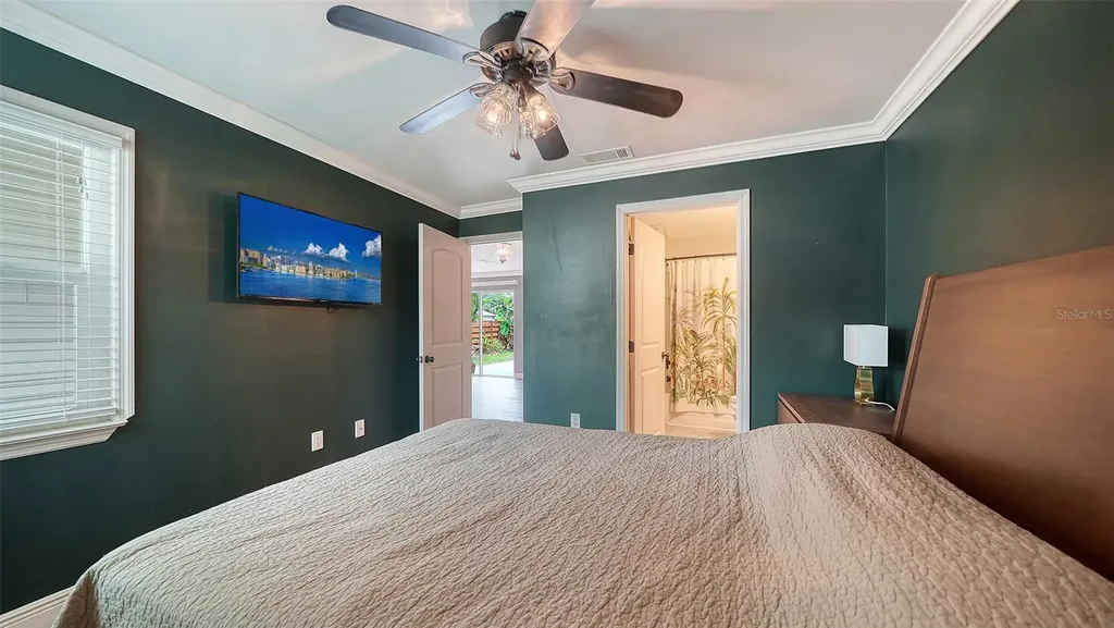 361 Bearded Oaks Circle Sarasota FL 34232