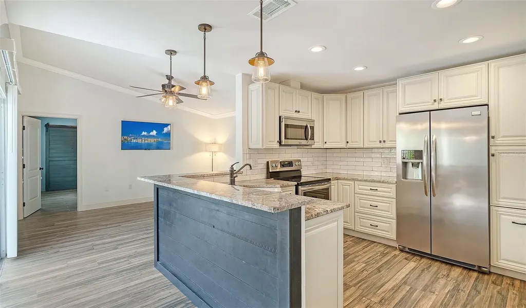 361 Bearded Oaks Circle Sarasota FL 34232