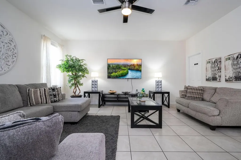 2625 Santosh Cove Kissimmee FL 34746