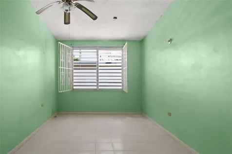 638 Calle B Com. Serrano Juana Diaz PR 00795