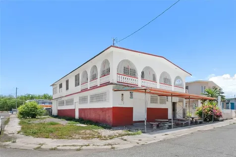 638 Calle B Com. Serrano Juana Diaz PR 00795