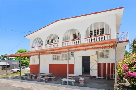 638 Calle B Com. Serrano Juana Diaz PR 00795