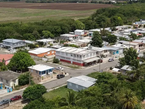 638 Calle B Com. Serrano Juana Diaz PR 00795
