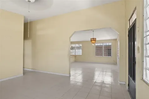 638 Calle B Com. Serrano Juana Diaz PR 00795