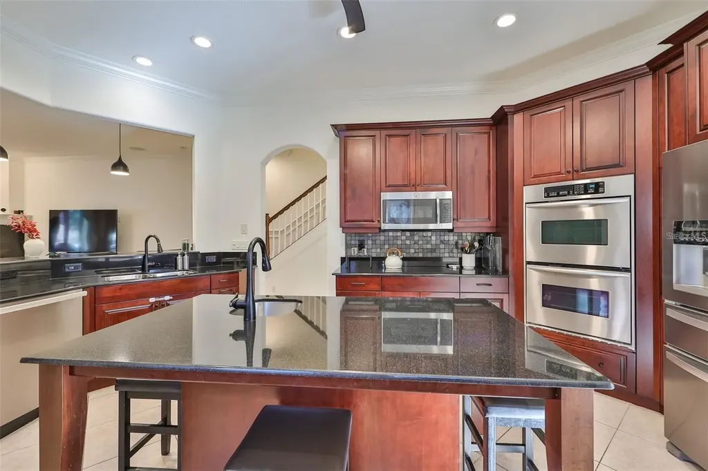 602 Saxony Boulevard St Petersburg FL 33716