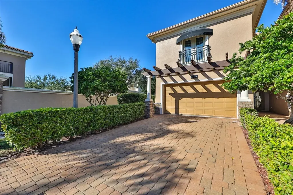 602 Saxony Boulevard St Petersburg FL 33716