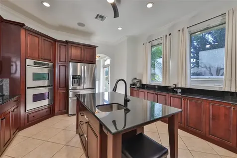 602 Saxony Boulevard St Petersburg FL 33716