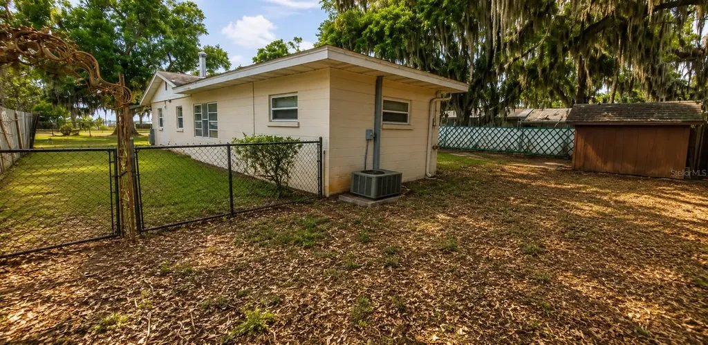 1215 E Lakeshore Boulevard St Cloud FL 34769
