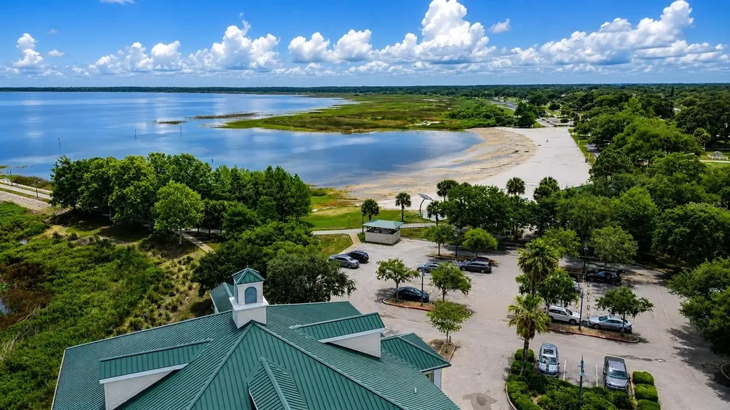 1215 E Lakeshore Boulevard St Cloud FL 34769