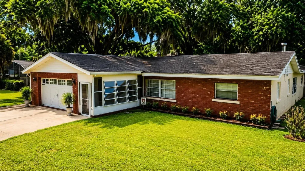 1215 E Lakeshore Boulevard St Cloud FL 34769