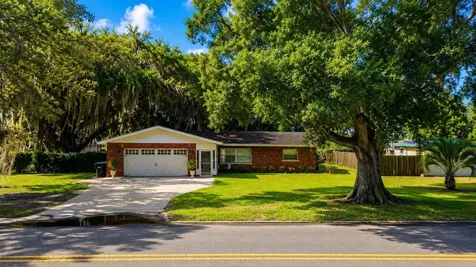1215 E Lakeshore Boulevard St Cloud FL 34769