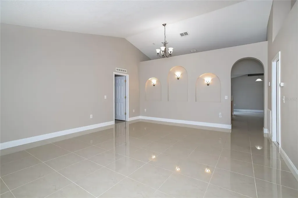 1118 Chesterfield Court Kissimmee FL 34758