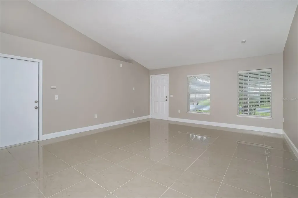 1118 Chesterfield Court Kissimmee FL 34758