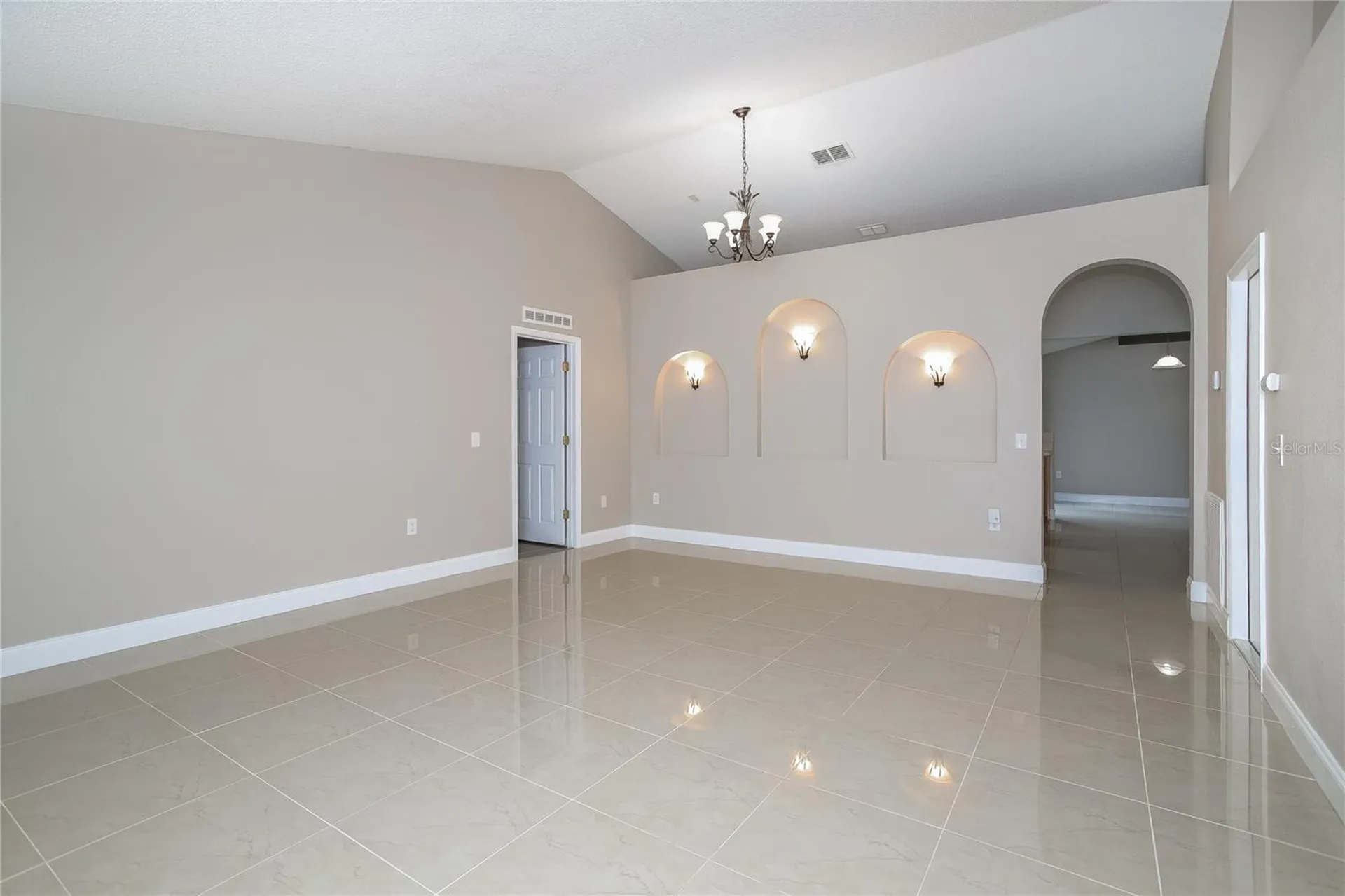 1118 Chesterfield Court Kissimmee FL 34758