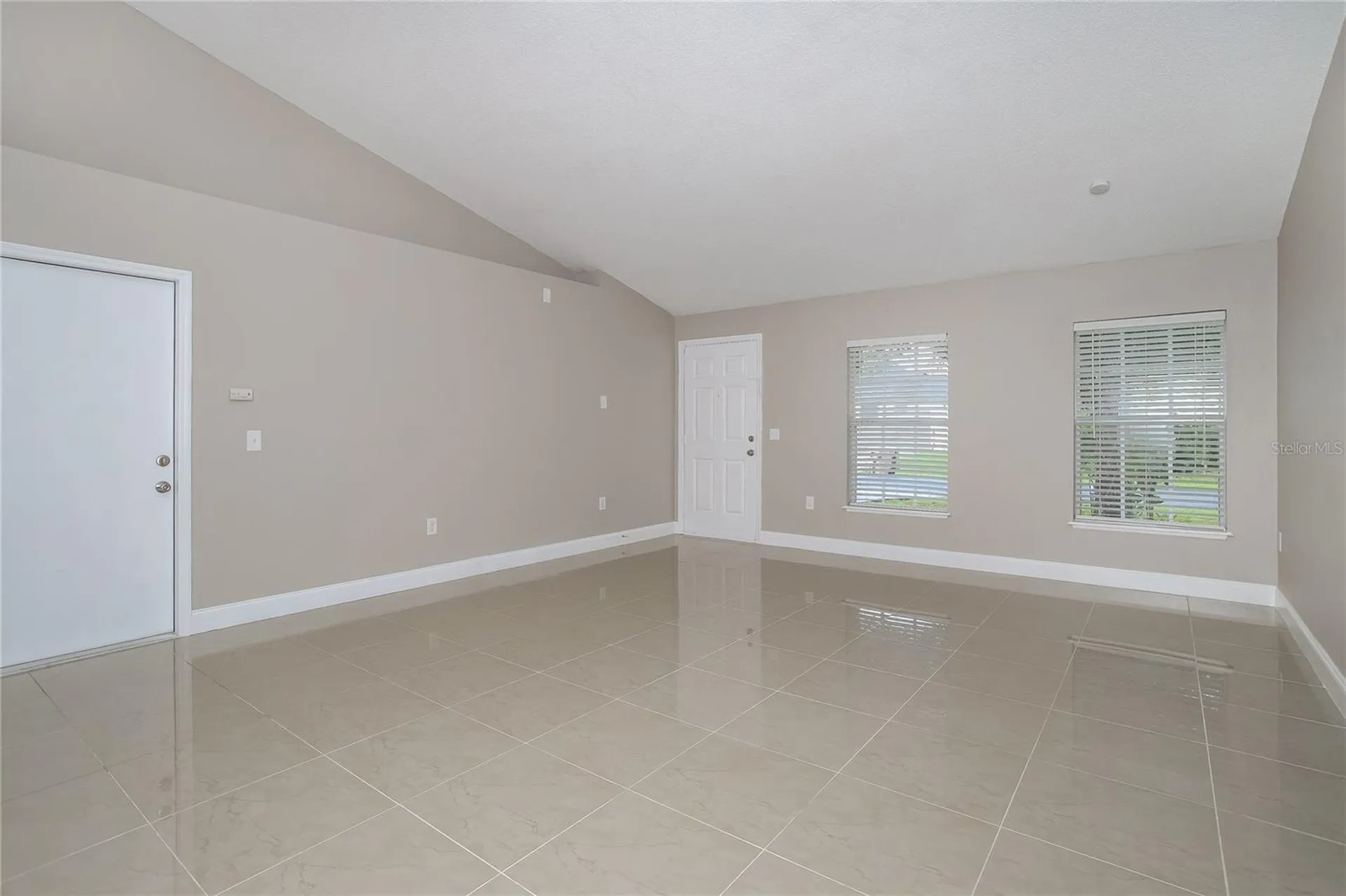 1118 Chesterfield Court Kissimmee FL 34758