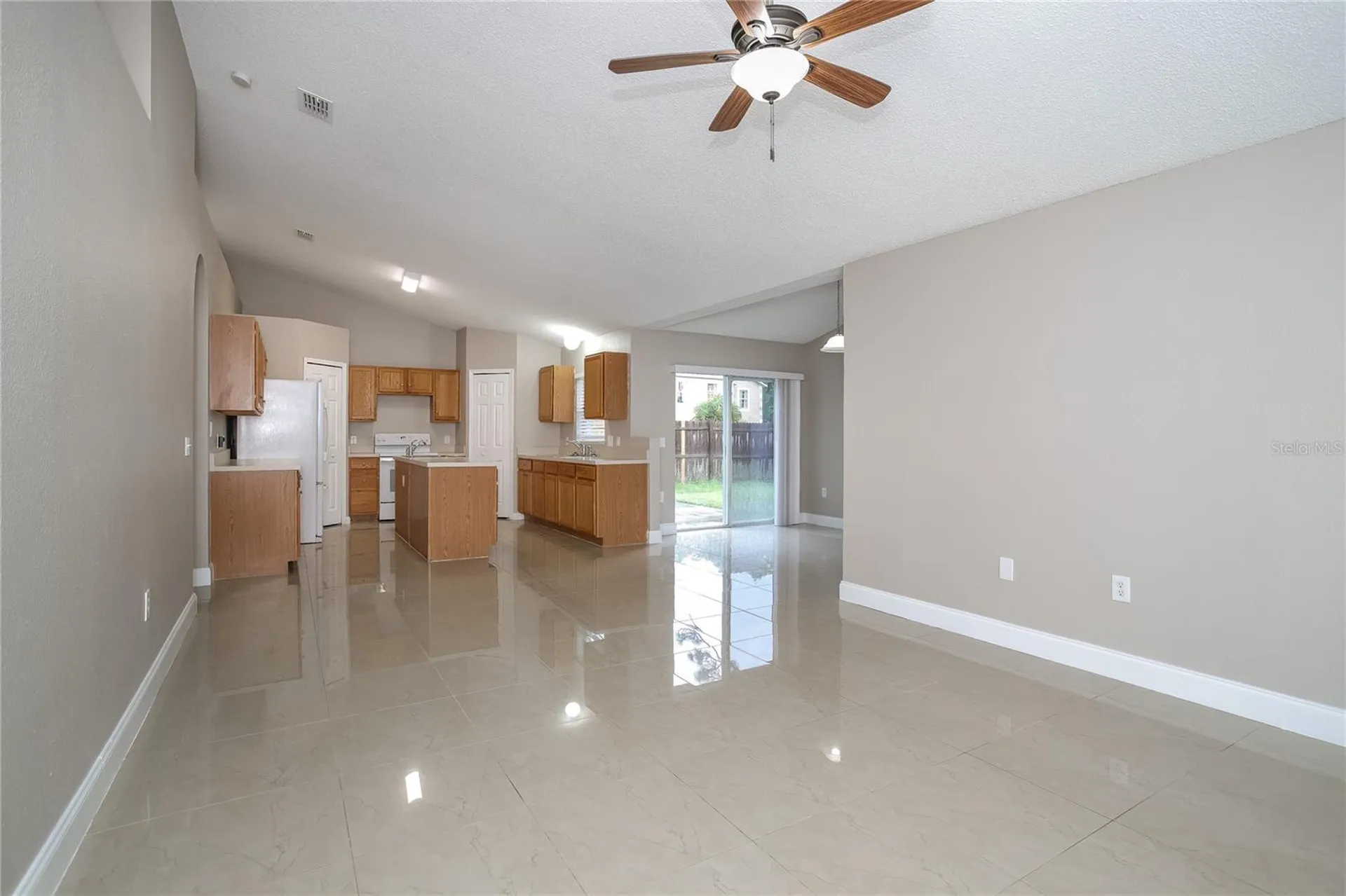 1118 Chesterfield Court Kissimmee FL 34758