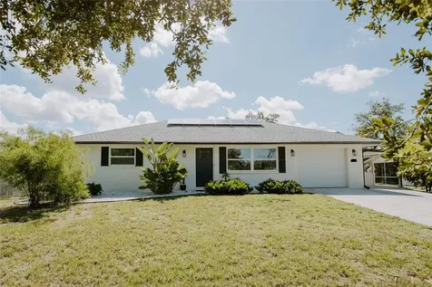 639 Michigan Avenue Englewood FL 34223