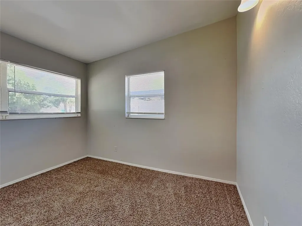 6484 44th Avenue N Kenneth City FL 33709