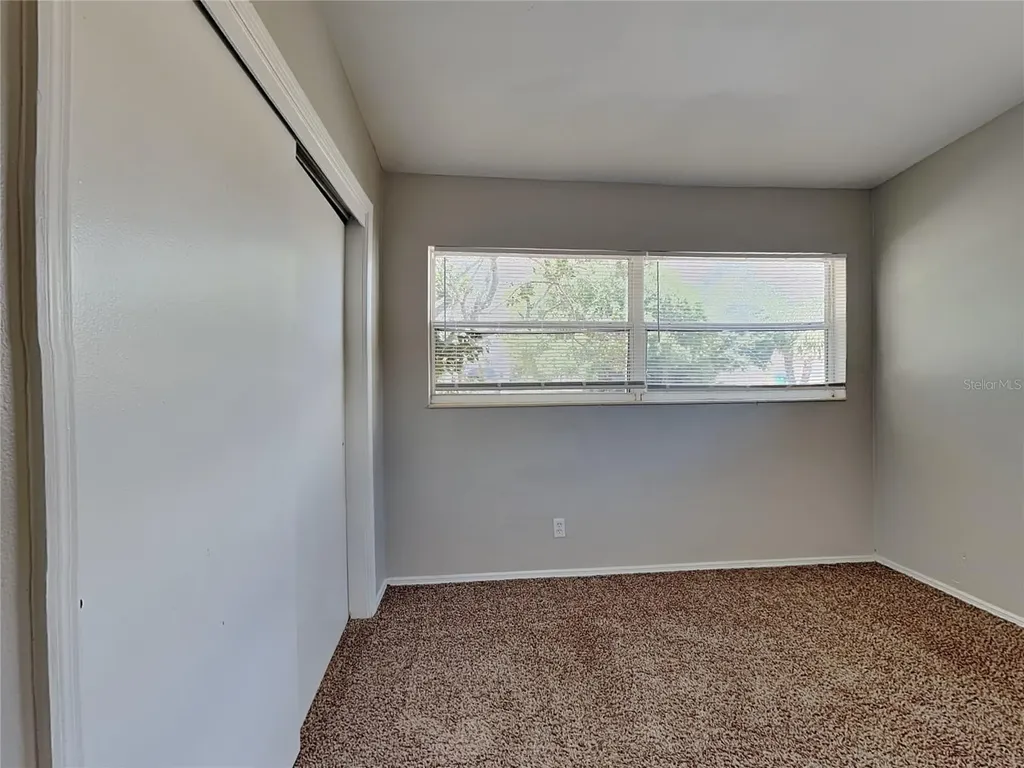 6484 44th Avenue N Kenneth City FL 33709