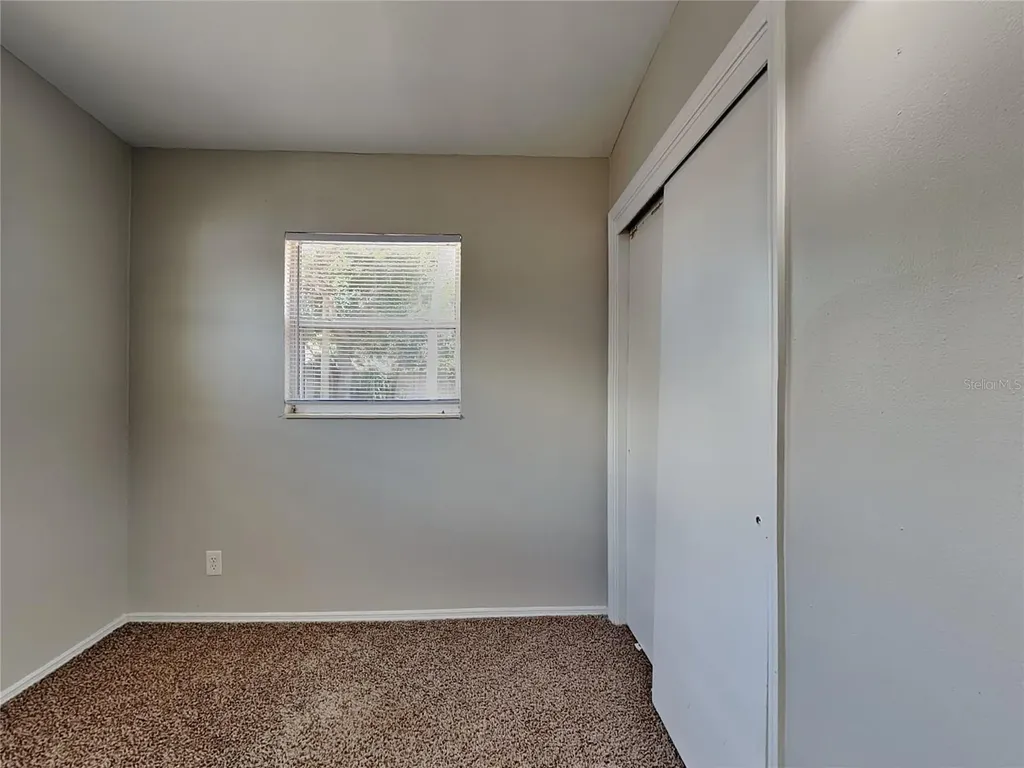 6484 44th Avenue N Kenneth City FL 33709