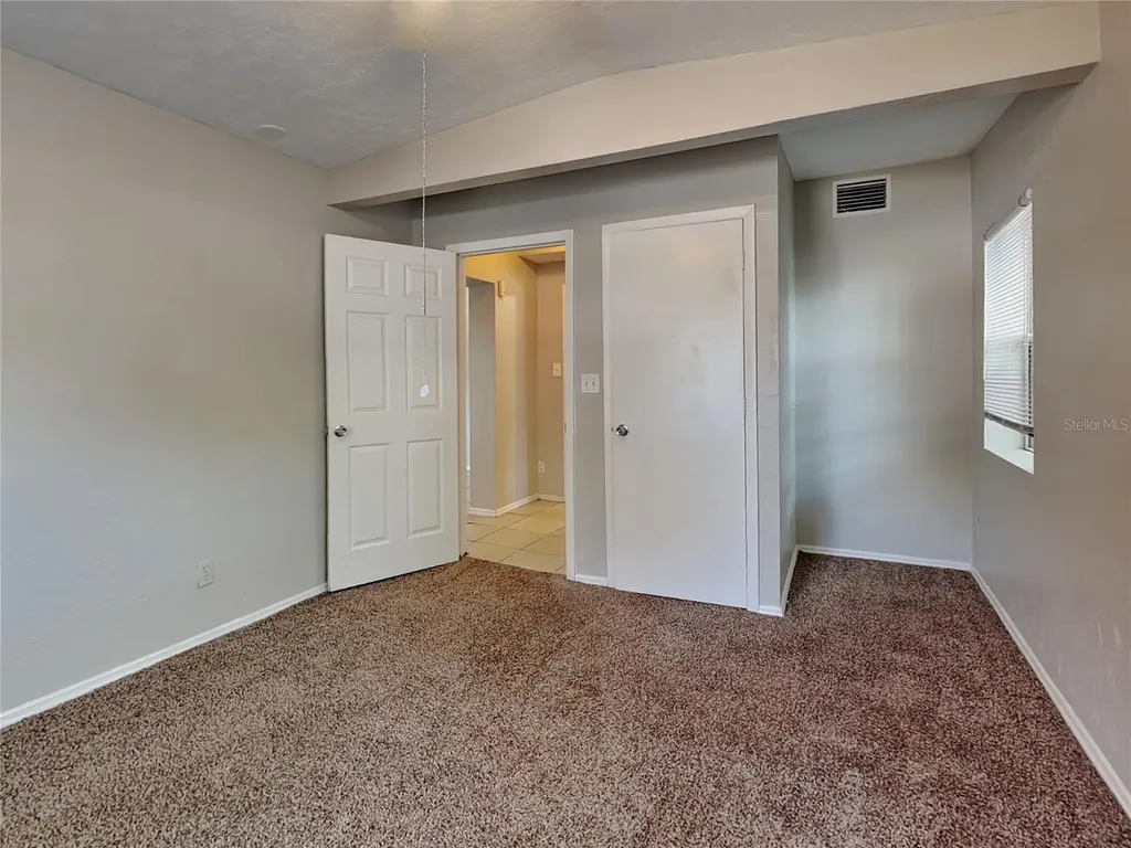 6484 44th Avenue N Kenneth City FL 33709