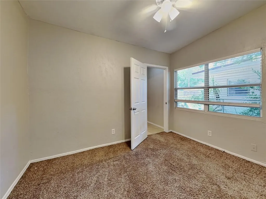 6484 44th Avenue N Kenneth City FL 33709