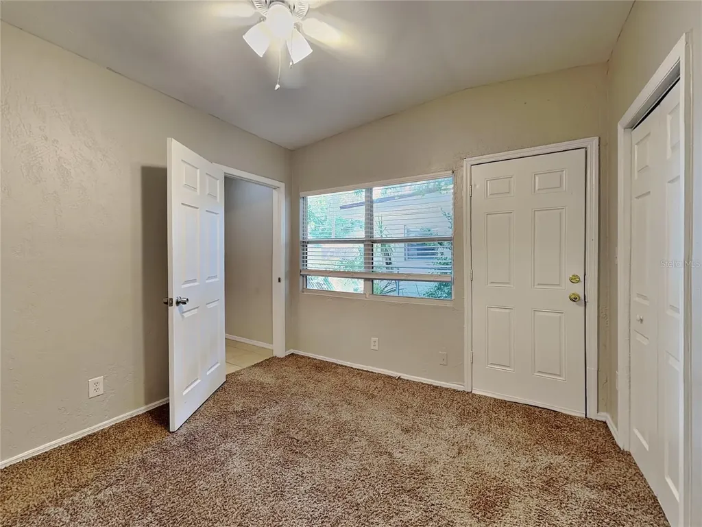 6484 44th Avenue N Kenneth City FL 33709