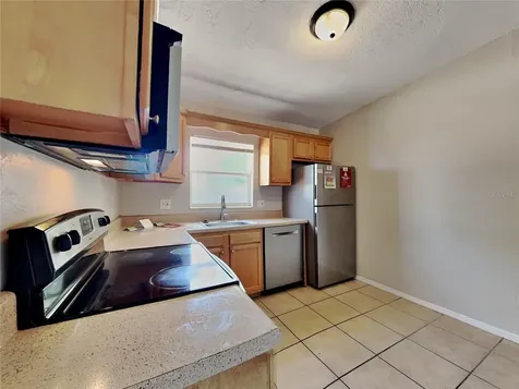 6484 44th Avenue N Kenneth City FL 33709