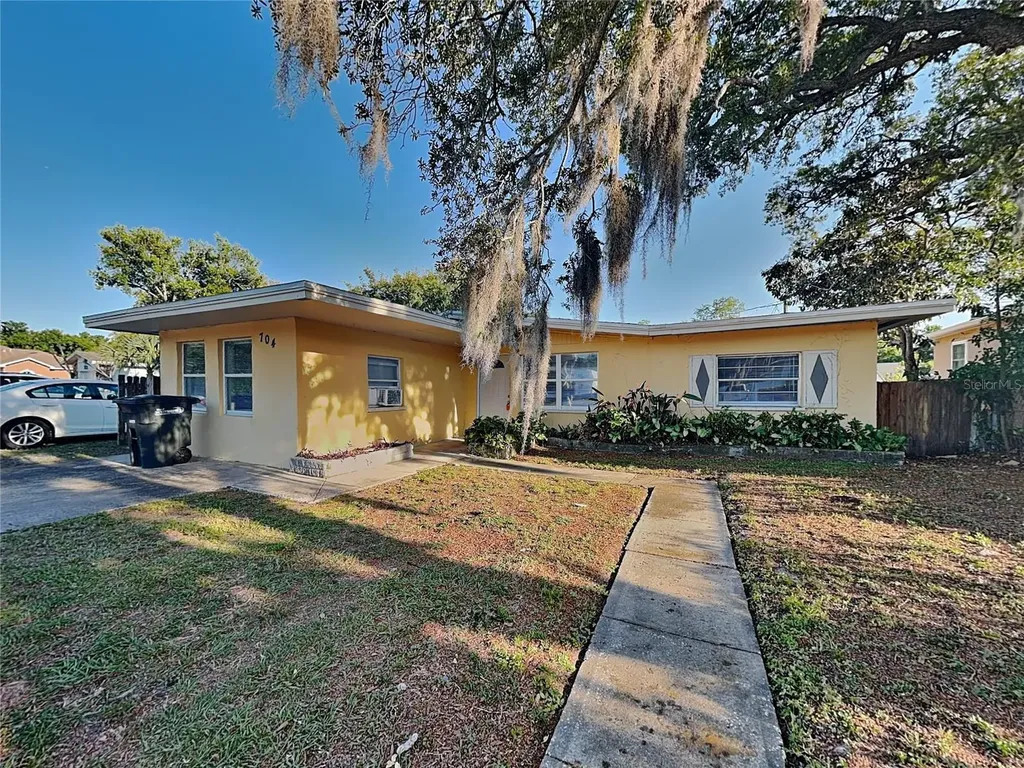 704 Butler Street Safety Harbor FL 34695