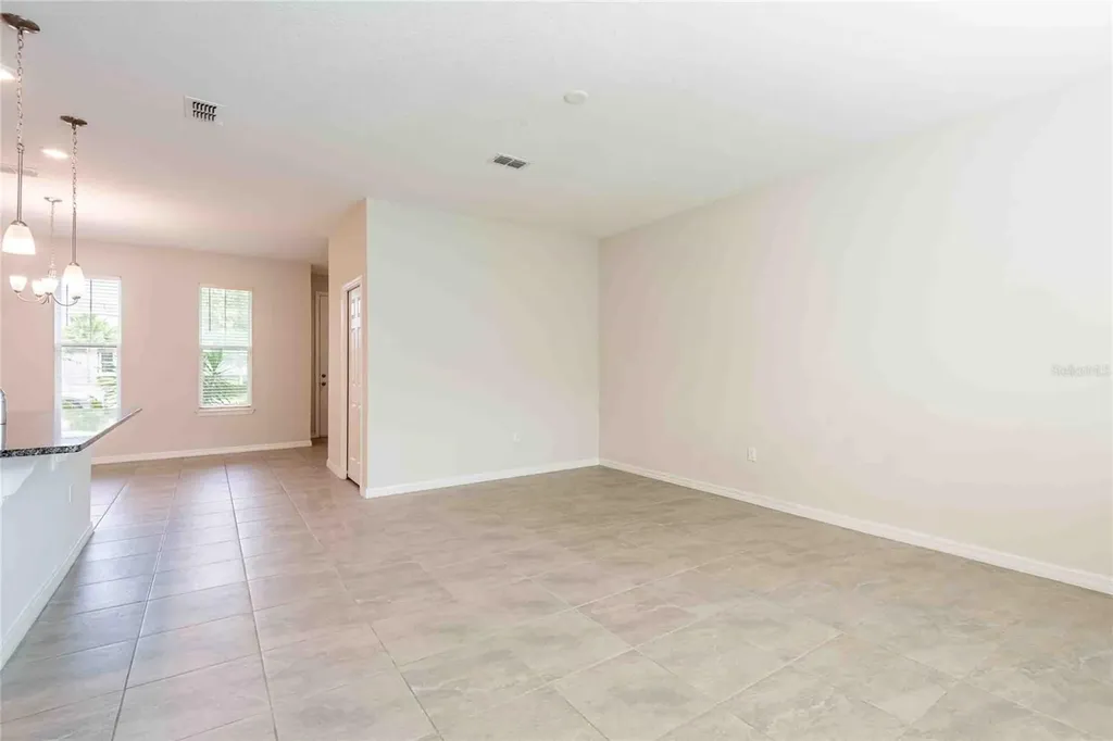 5072 Avalon Park Boulevard Wesley Chapel FL 33545