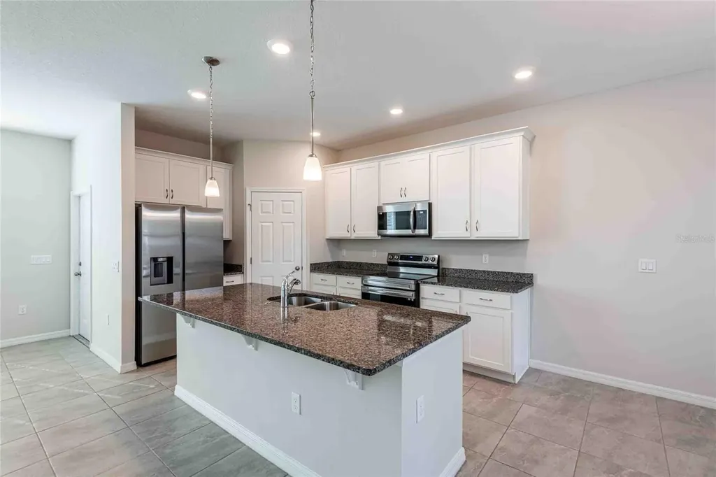 5072 Avalon Park Boulevard Wesley Chapel FL 33545
