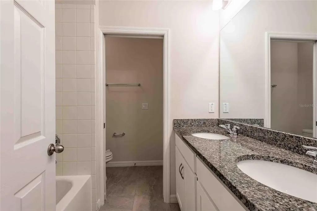 5072 Avalon Park Boulevard Wesley Chapel FL 33545