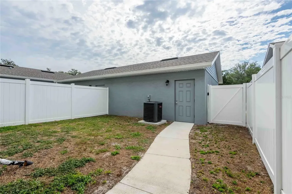 5072 Avalon Park Boulevard Wesley Chapel FL 33545
