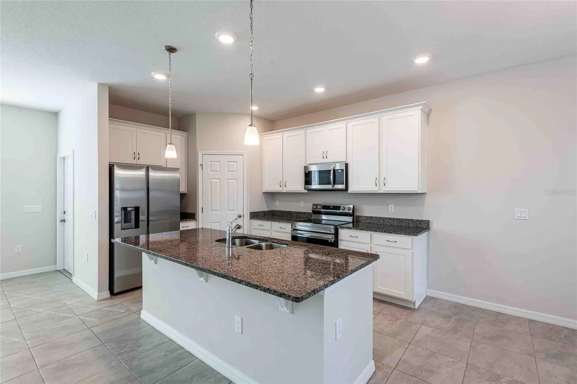 5072 Avalon Park Boulevard Wesley Chapel FL 33545