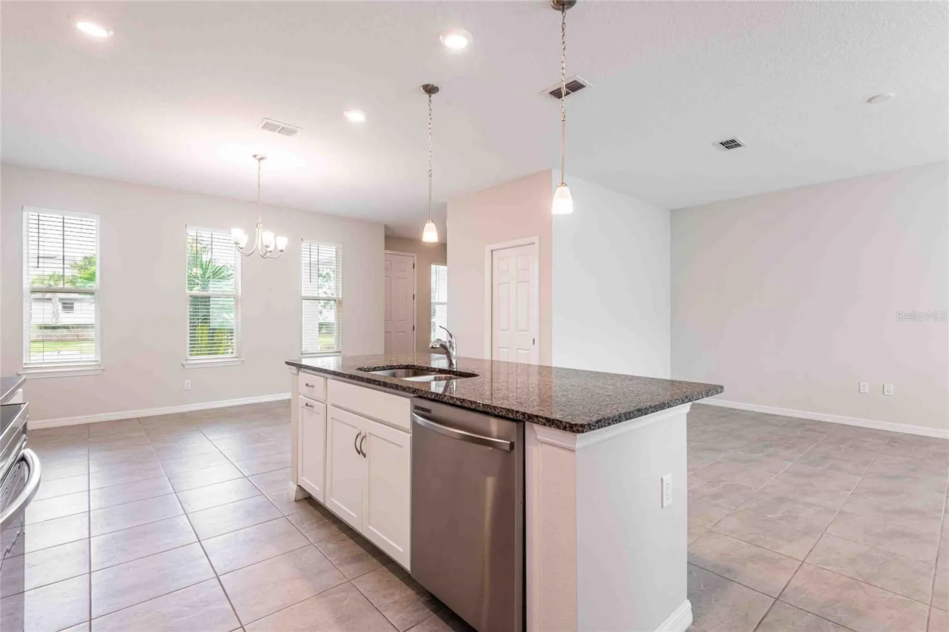 5072 Avalon Park Boulevard Wesley Chapel FL 33545