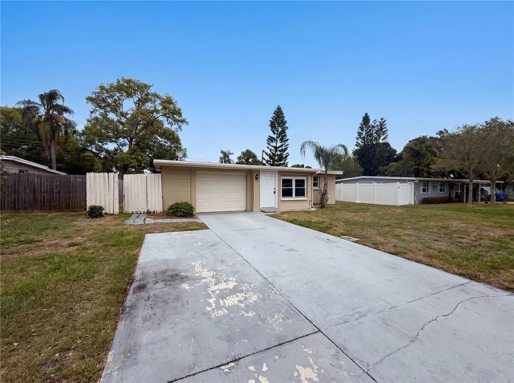 10463 110th Avenue Largo FL 33773
