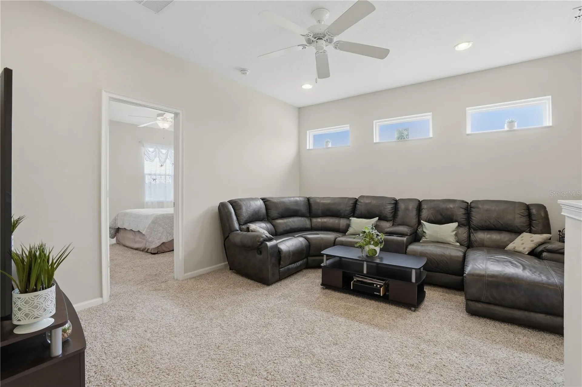 2296 Natoma Boulevard Mount Dora FL 32757