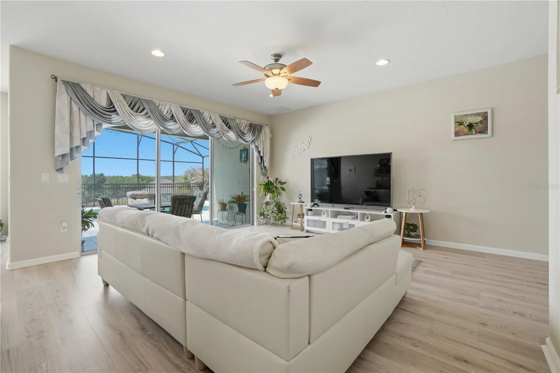 2296 Natoma Boulevard Mount Dora FL 32757
