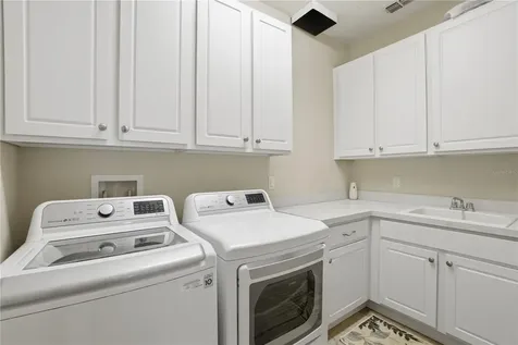 2296 Natoma Boulevard Mount Dora FL 32757