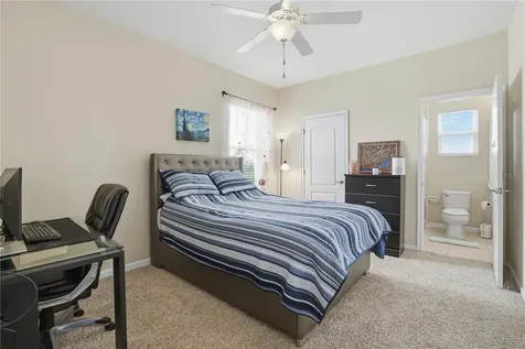 2296 Natoma Boulevard Mount Dora FL 32757