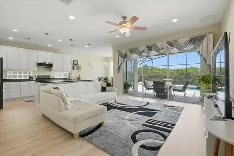 2296 Natoma Boulevard Mount Dora FL 32757