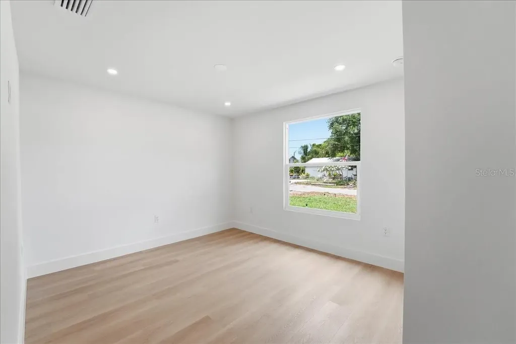 1205 40th Street W Bradenton FL 34205