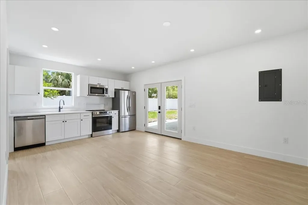 1205 40th Street W Bradenton FL 34205
