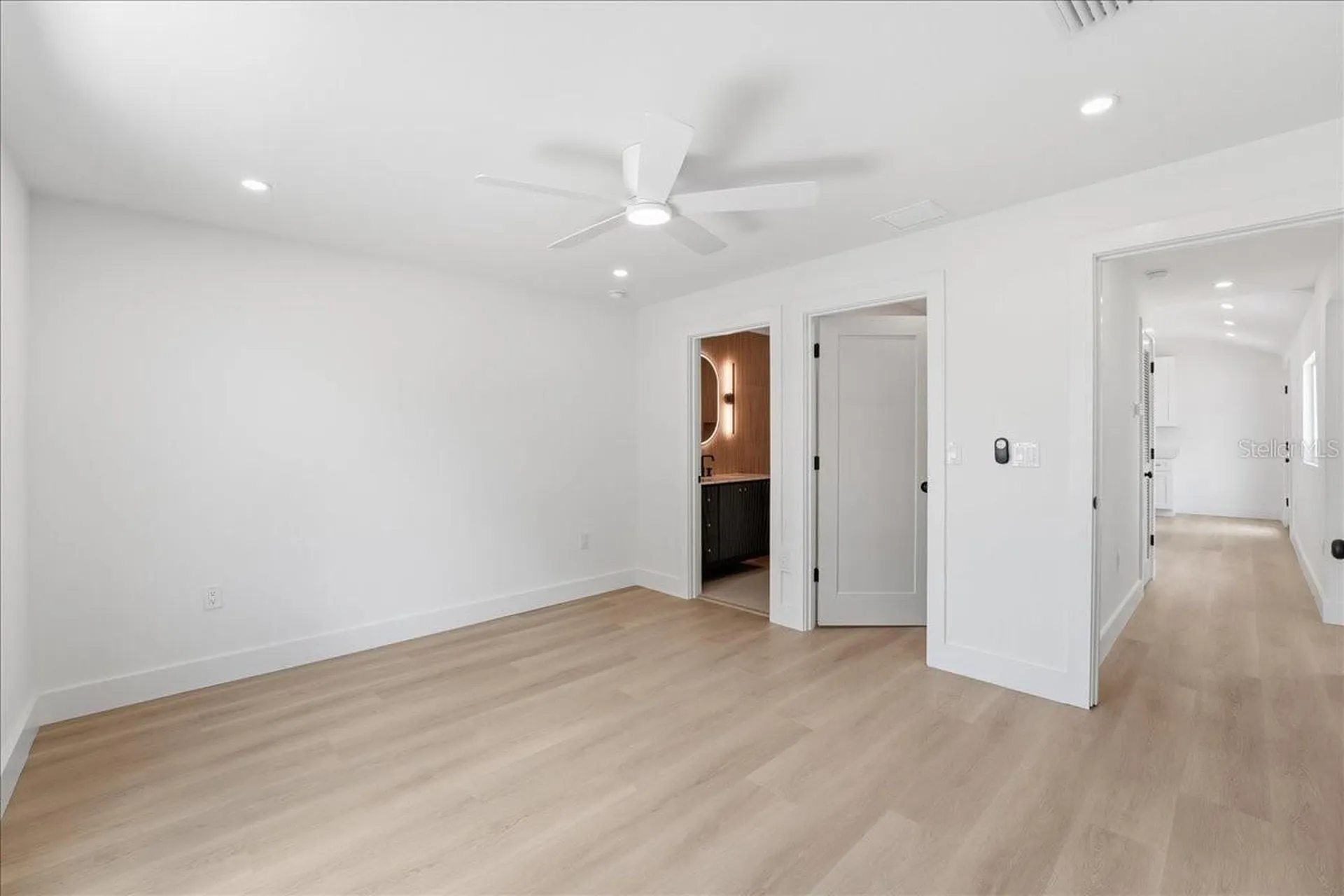 1205 40th Street W Bradenton FL 34205