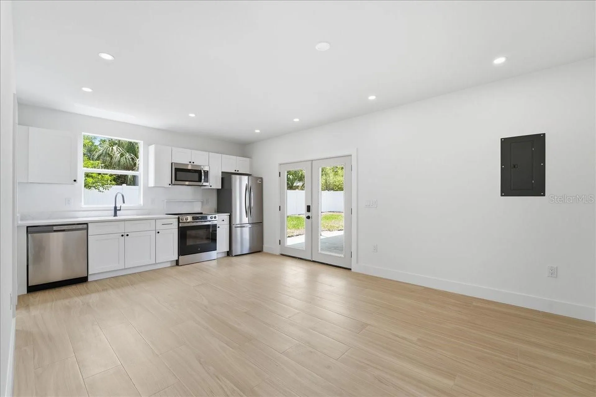 1205 40th Street W Bradenton FL 34205