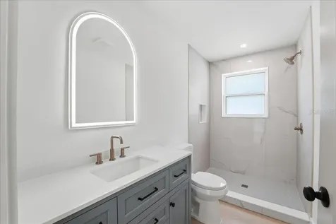 1205 40th Street W Bradenton FL 34205